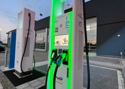MobilityHub - Breda - snelladen auto - Mobility hub Nederland